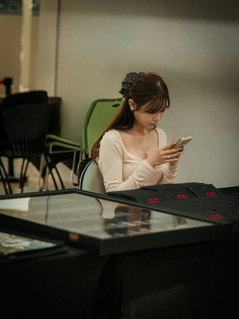 CSL 5G 網絡技術與頻譜優勢